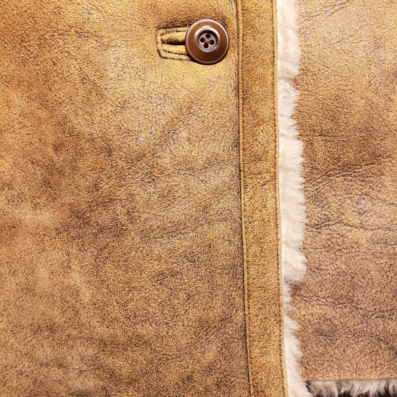 Women's shearling coat size large - Picture 7 of 10